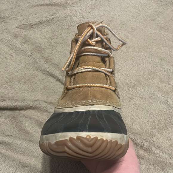 Sorel Women’s Out N About Waterproof Leather Boots - Picture 10 of 14